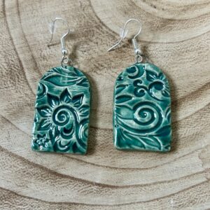 Levélkapu fülbevaló